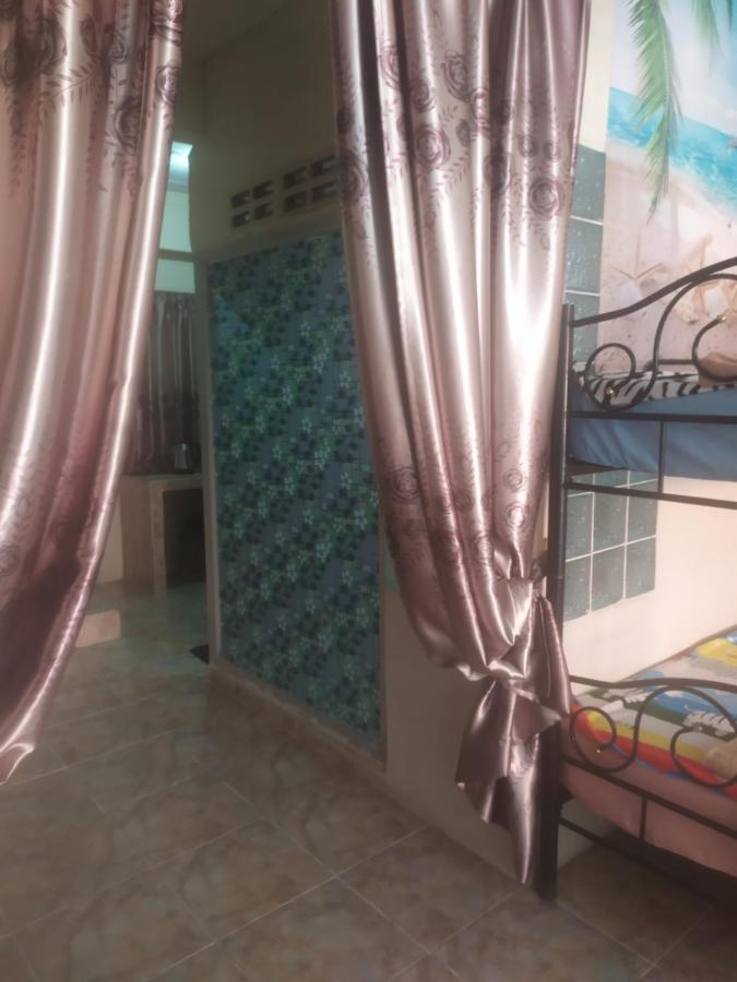 Artem'S Guesthouse Haat Jomtien Eksteriør bilde