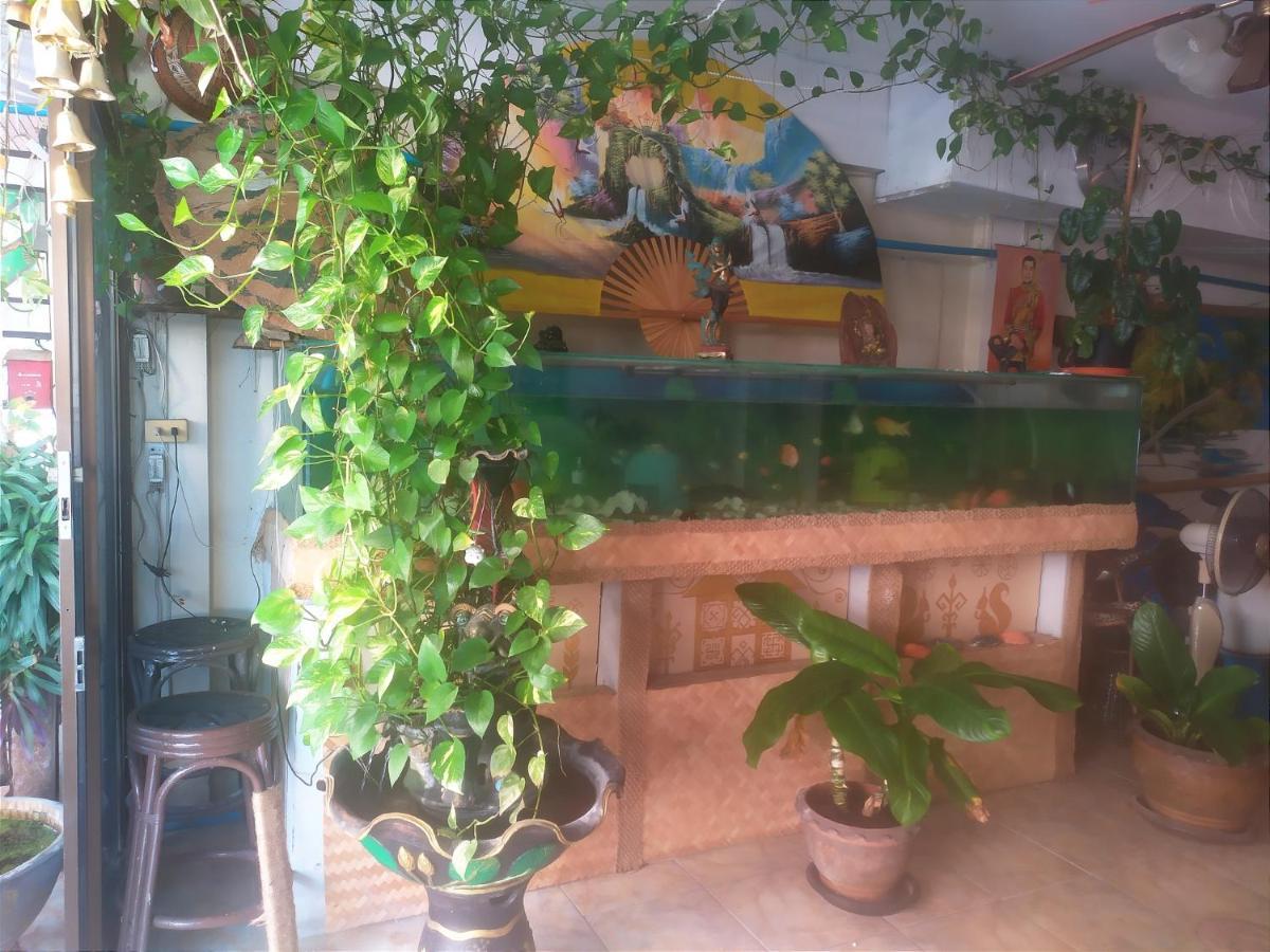 Artem'S Guesthouse Haat Jomtien Eksteriør bilde