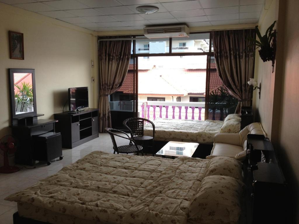 Artem'S Guesthouse Haat Jomtien Eksteriør bilde