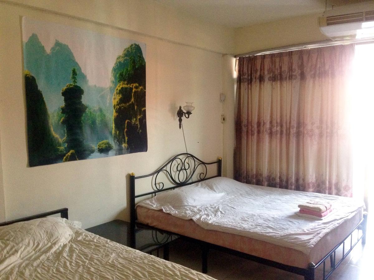 Artem'S Guesthouse Haat Jomtien Eksteriør bilde