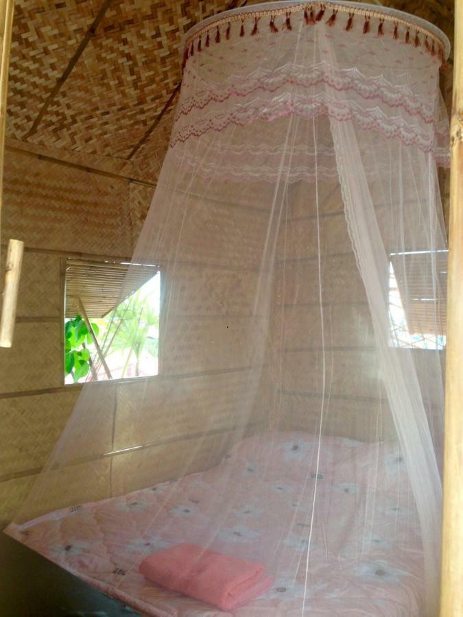 Artem'S Guesthouse Haat Jomtien Eksteriør bilde